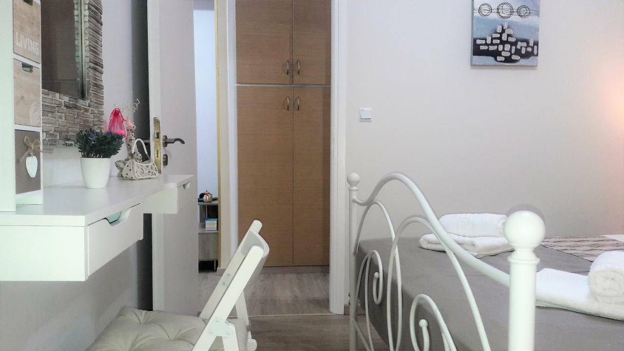 Marras Apartment Athens Exterior photo